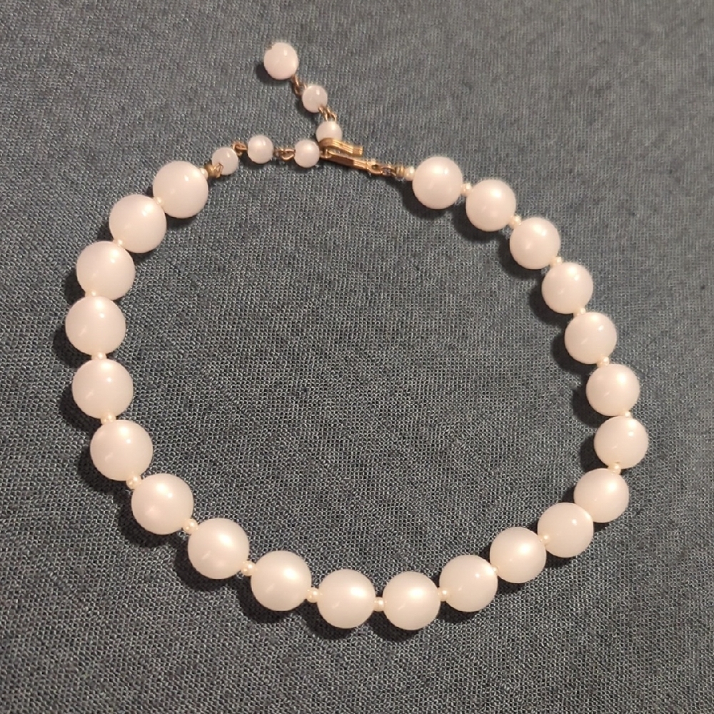 Y2K Moon Bead Choker Vintage